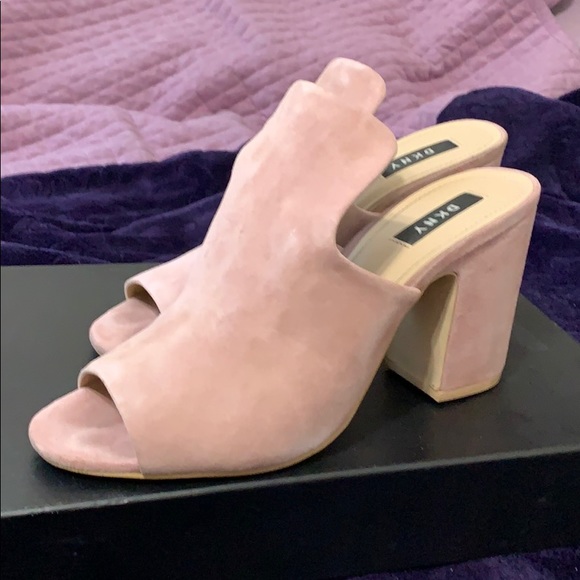 dkny hester suede mule